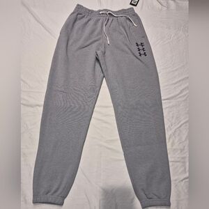 NWT - Under Armour Joggers Mens Large